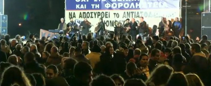 Ολονυχτία με φασολάδα - Οι αγρότες κατασκηνώνουν στο Σύνταγμα | iefimerida.gr 6