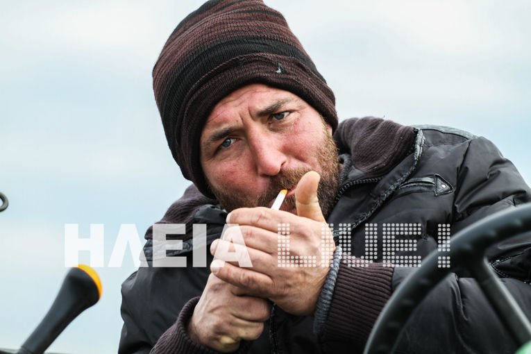Αγρότες με... στιλ στα μπλόκα της Ηλείας [εικόνες] | iefimerida.gr 4