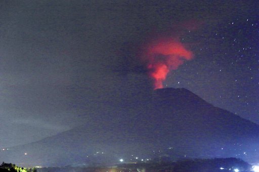 Στο μέγιστο επίπεδο συναγερμού το Μπαλί -Φόβοι να εκραγεί το ηφαίστειο Αγκούνγκ [εικόνες] | iefimerida.gr 2