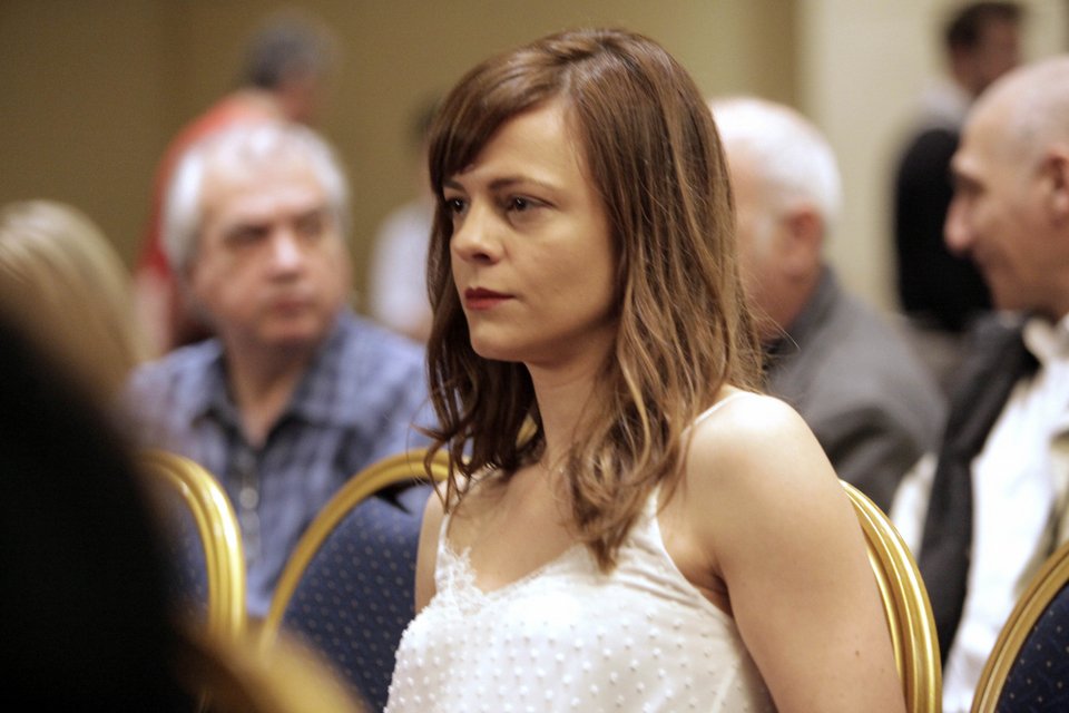 Τα παρασκήνια της Κεντρικής Επιτροπής του ΣΥΡΙΖΑ: Γέλια, χαρές και το ντεκολτέ της Αχτσιόγλου [εικόνες] | iefimerida.gr 2