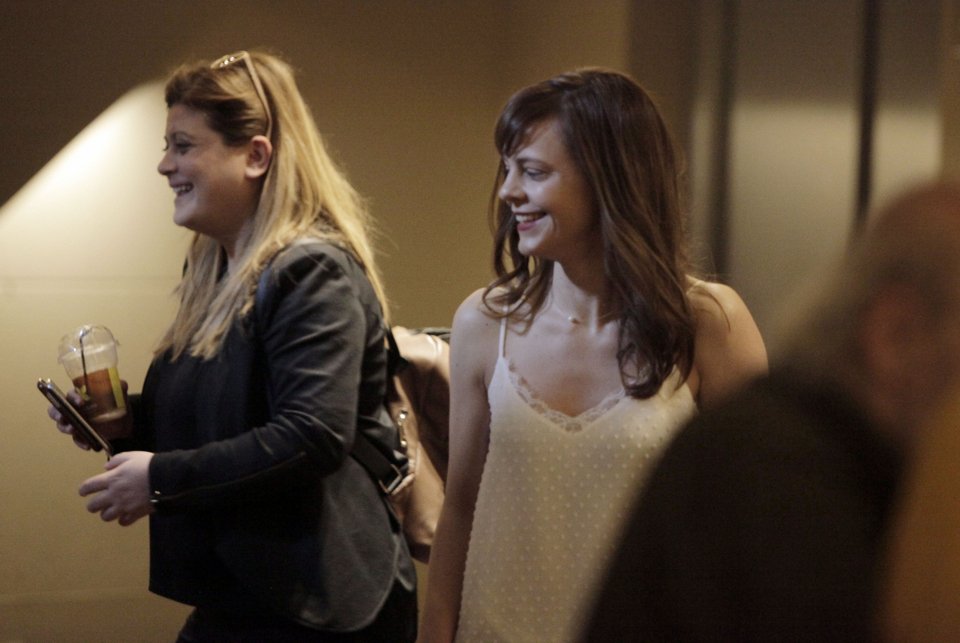 Τα παρασκήνια της Κεντρικής Επιτροπής του ΣΥΡΙΖΑ: Γέλια, χαρές και το ντεκολτέ της Αχτσιόγλου [εικόνες] | iefimerida.gr 0