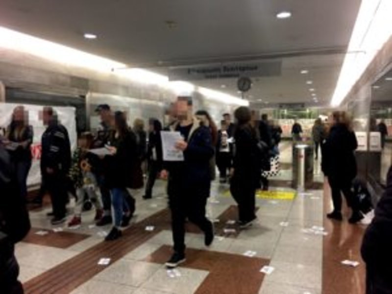 «Παρέμβασεις» αντιεξουσιαστών σε γραφεία του ΣΥΡΙΖΑ και Μετρό [εικόνες] | iefimerida.gr 1