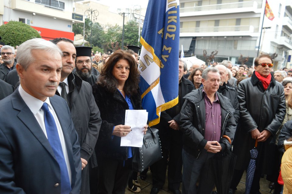 Ο Αμβρόσιος, στο συλλαλητήριο του Αιγίου για τη Μακεδονία, με τον Παναγιώταρο και τον Λαγό της ΧΑ | iefimerida.gr 9