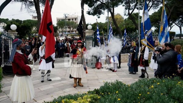 Παρελάσεις 25ης Μαρτίου: Λιποθυμίες, τραυματισμοί & εντυπωσιακές παρουσίες [εικόνες & βίντεο] | iefimerida.gr 2