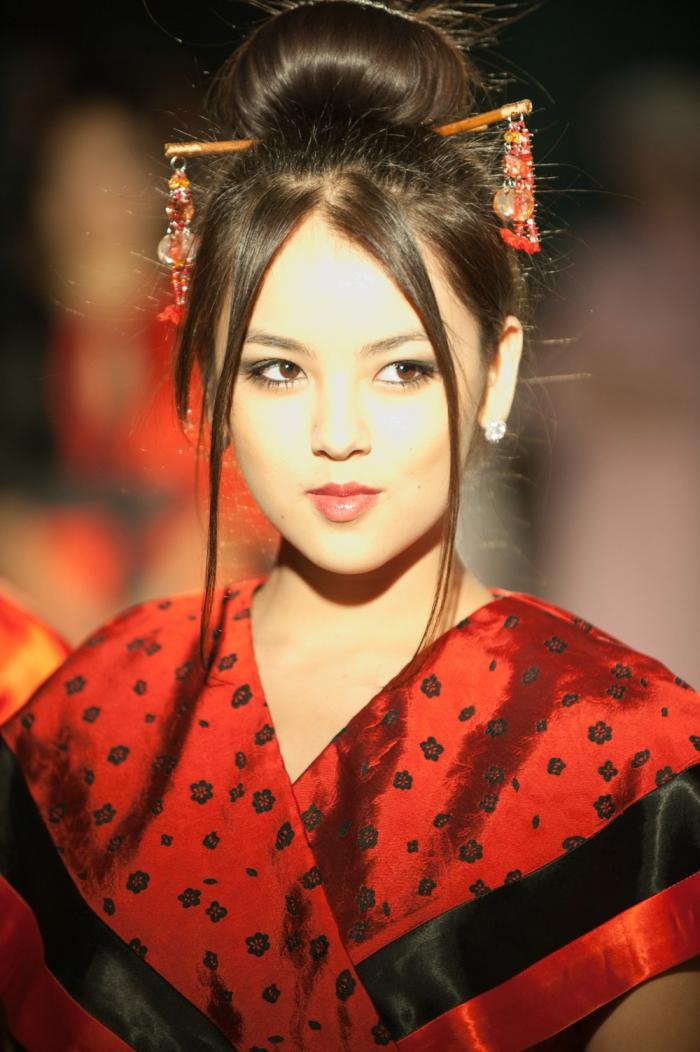 Πρώην υποψήφια Μις Κόσμος φόρεσε χιτζάμπ: Είμαι χαρούμενη μουσουλμάνα [εικόνες] | iefimerida.gr 2