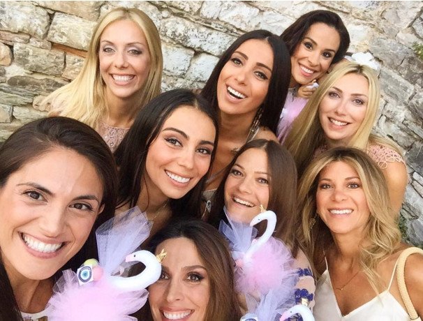 Σπανούλης-Χοψονίδου βάφτισαν την κόρη τους Αιμιλία σε... φλαμίνγκο βάφτιση εικόνες] | iefimerida.gr 5