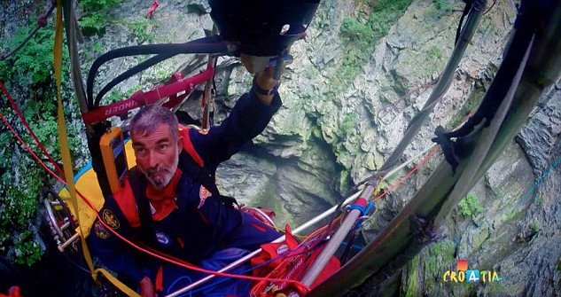 Ταξίδι από το κέντρο της Γης -Η πρώτη υπόγεια πτήση με αερόστατο [εικόνες] | iefimerida.gr 4