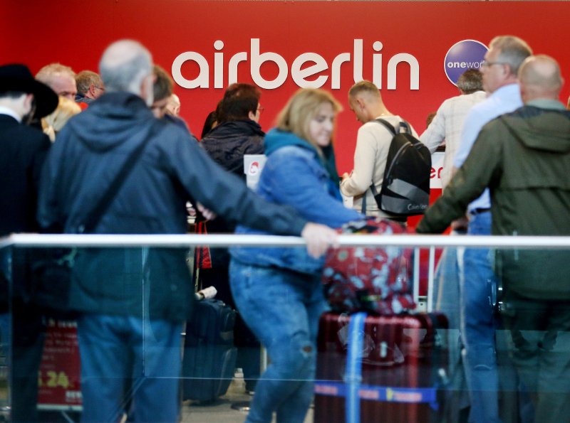 Και ξαφνικά, 200 πιλότοι της Air Berlin αρρώστησαν και ακυρώθηκαν πτήσεις 9.000 επιβατών | iefimerida.gr 1