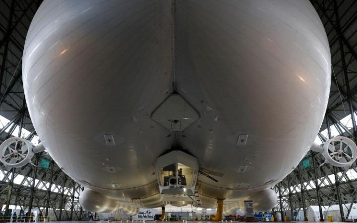 Το μεγαλύτερο αεροσκάφος στον κόσμο σηκώθηκε από το έδαφος για πρώτη φορά -Αλλά δεν πέταξε [εικόνες & βίντεο] | iefimerida.gr 0