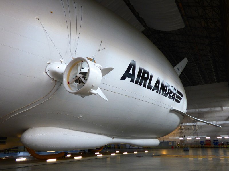Airlander-10: Αυτό είναι πλέον το μεγαλύτερο αεροσκάφος στον κόσμο -Προσγειώνεται παντού [εικόνες & βίντεο] | iefimerida.gr 0