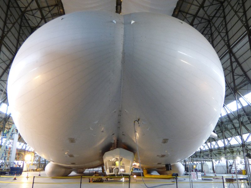 Airlander-10: Αυτό είναι πλέον το μεγαλύτερο αεροσκάφος στον κόσμο -Προσγειώνεται παντού [εικόνες & βίντεο] | iefimerida.gr 2