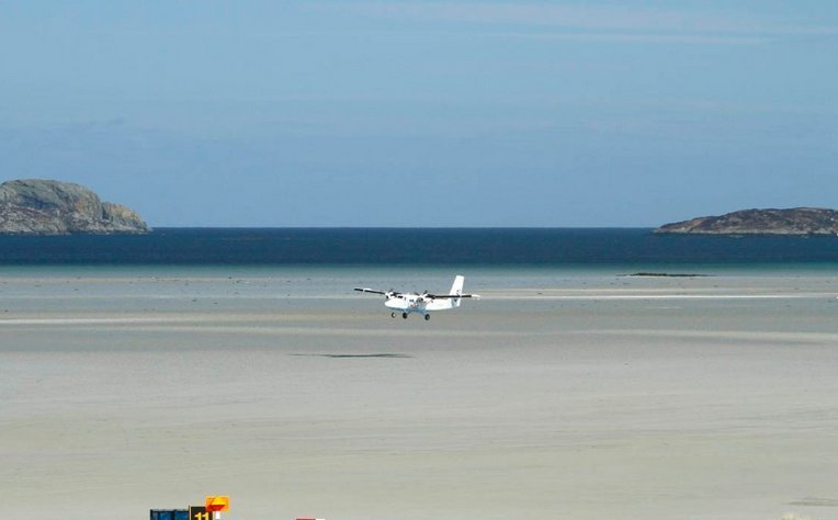 Κατεβαίνοντας από τα σύννεφα -Τα αεροδρόμια με την πιο μαγική θέα από ψηλά [εικόνες] | iefimerida.gr 3