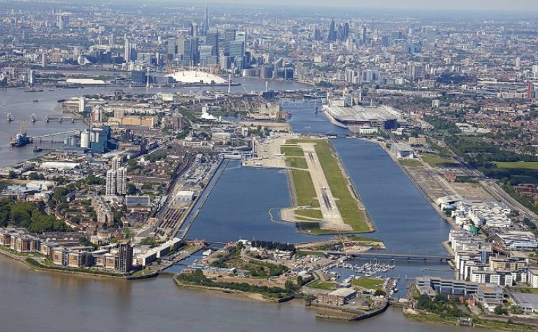 Κατεβαίνοντας από τα σύννεφα -Τα αεροδρόμια με την πιο μαγική θέα από ψηλά [εικόνες] | iefimerida.gr 8