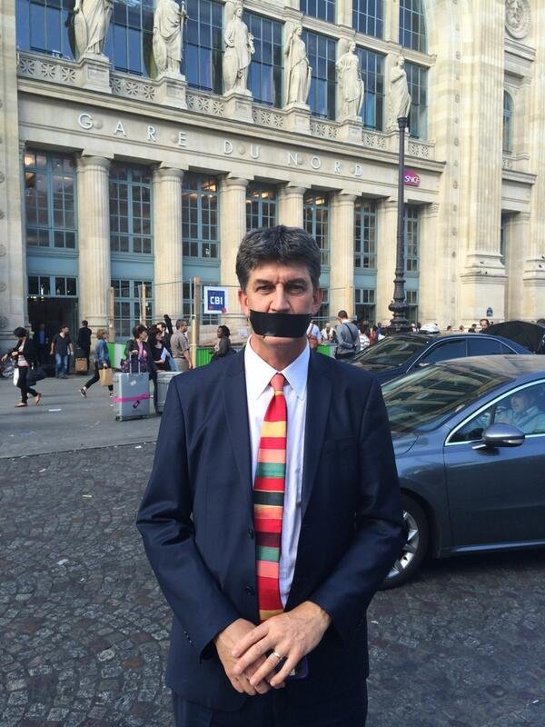 Διεθνής καμπάνια διαμαρτυρίας: Απελευθερώστε τους δημοσιογράφους του Al Jazeera [εικόνες & Βίντεο] | iefimerida.gr 6