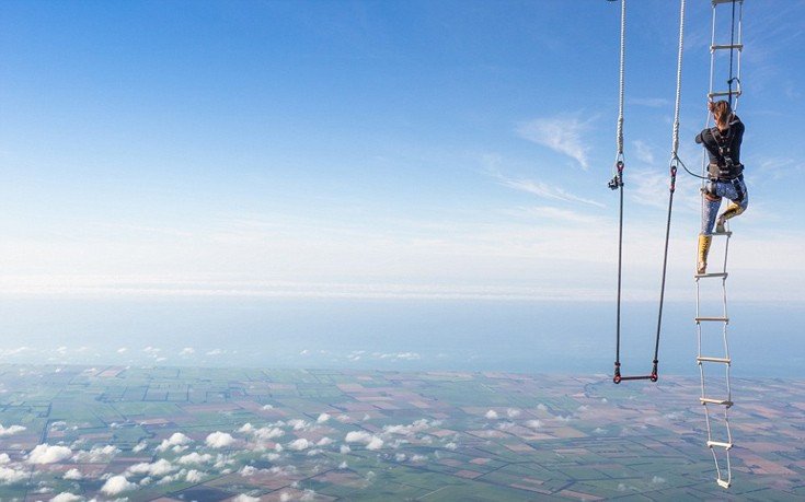 Η χορεύτρια των αιθέρων: Αθλήτρια αιωρείται από το αερόστατο και κόβει την ανάσα [εικόνες&βίντεο]  | iefimerida.gr 1