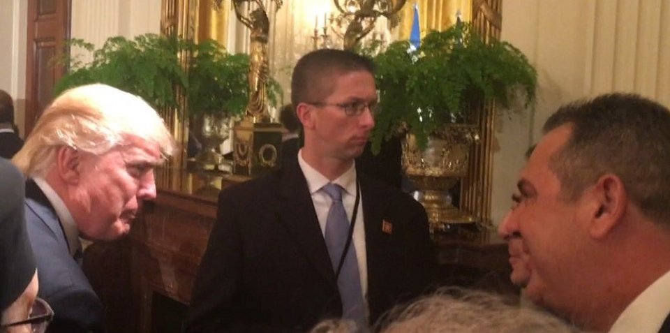 Τετ α τετ Καμμένου-Τραμπ στον Λευκό Οίκο [εικόνα] | iefimerida.gr 0