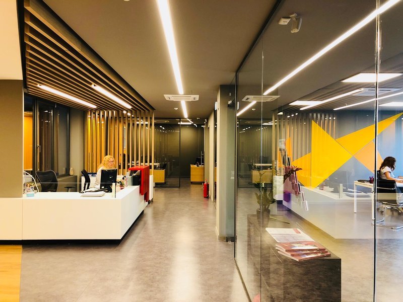 Νέα υπερσύγχρονα campuses για το Μητροπολιτικό Κολλέγιο  στον Πειραιά και το κέντρο της Αθήνας [εικόνες] | iefimerida.gr 2