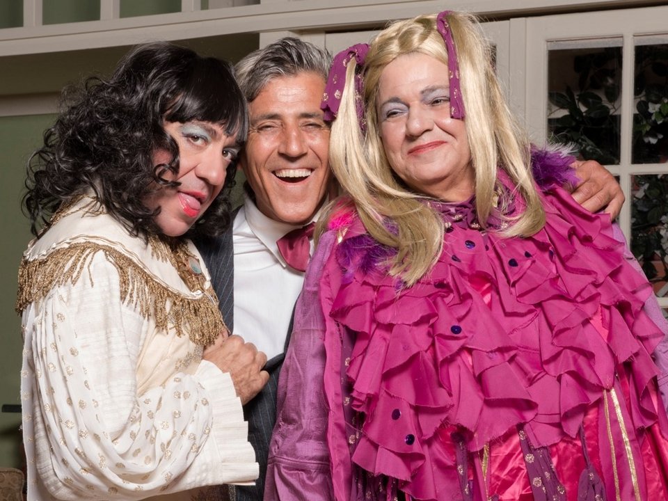 Η επιστροφή του Μανούσου Μανουσάκη στο θέατρο -Σκηνοθετεί κωμωδία [εικόνες] | iefimerida.gr 2