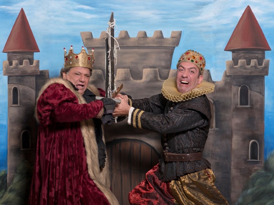 Η επιστροφή του Μανούσου Μανουσάκη στο θέατρο -Σκηνοθετεί κωμωδία [εικόνες] | iefimerida.gr 0