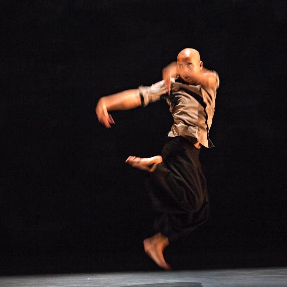 Η τελευταία υπόκλιση του κορυφαίου χορευτή και χορογράφου Ακραμ Καν [εικόνες & βίντεο] | iefimerida.gr 0