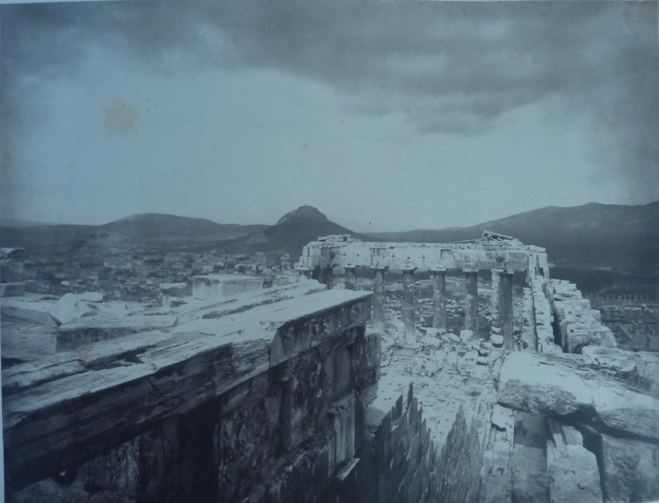 Εκθεση με ρετρό φωτογραφίες του 19ου αιώνα από τα μνημεία της Αθήνας [εικόνες]  | iefimerida.gr 0