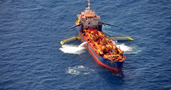 Πετρελαιοκηλίδα: Τέσσερις ημέρες πήρε στον ΣΥΡΙΖΑ να ζητήσει βοήθεια από την ΕΕ | iefimerida.gr 0