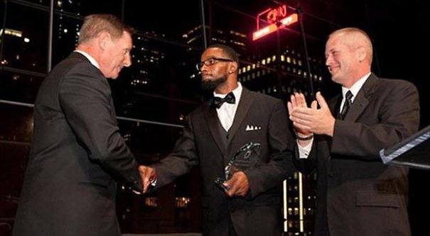 Ωδή στην ανθρωπιά μέσα από επιβλητικά καρέ [εικόνες]  | iefimerida.gr 10