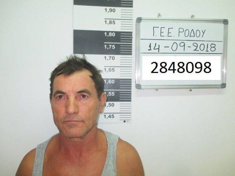 Ο Σούλο Σένκα κατηγορείται για την αποπλάνηση μικρών κοριτσιών ηλικίας 6 και 7 ετών- φωτογραφία ΕΛΑΣ