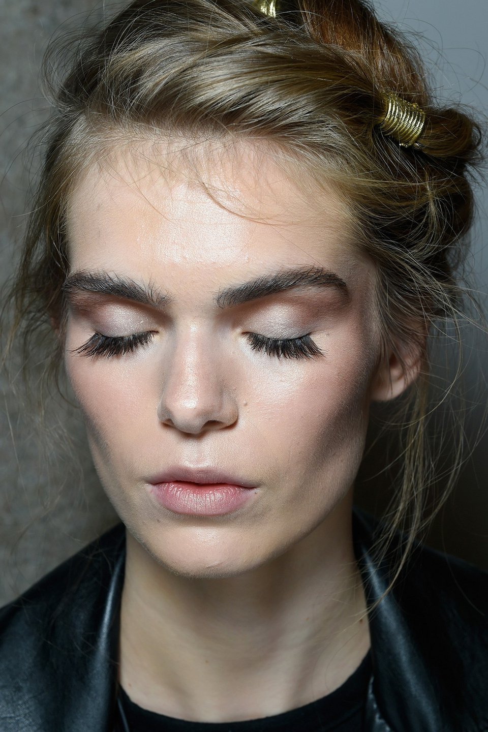 Εστιάστε στο πρόσωπο και τα μαλλιά - Δέκα στυλ που τα σπάνε [εικόνες]  | iefimerida.gr 1