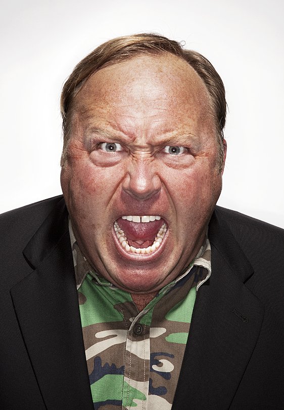 Alex Jones, ο συνωμοσιολόγος φίλος του Τραμπ, ιδρυτής του σάιτ Infowars [εικόνες] | iefimerida.gr 2