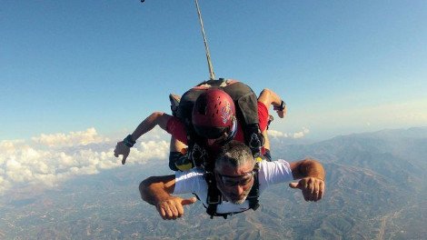 «Φεστιβάλ» ελεύθερης πτώσης στα Χανιά: Εντυπωσιάζει η Κρήτη από ψηλά [βίντεο & εικόνες] | iefimerida.gr 2