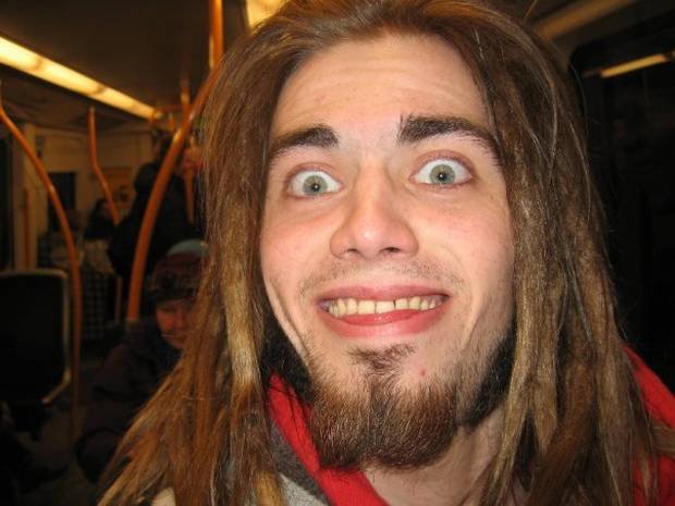 Κανίβαλος ή καλλιτέχνης; -Νορβηγός έφαγε μέρος του σώματός του εις το όνομα της τέχνης [εικόνα] | iefimerida.gr 1