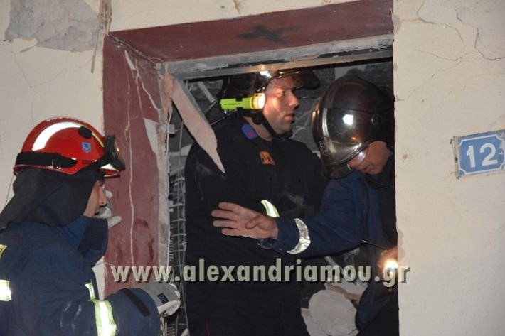 Συγκλονιστική μαρτυρία στο Αδενδρο: «Είδα το τρένο να εισβάλλει στο σπίτι του γείτονά μου» | iefimerida.gr 3