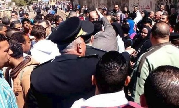 «Θέλουμε ψωμί» φώναζαν οι διαδηλωτές στην Αίγυπτο [εικόνες & βίντεο]  | iefimerida.gr 0