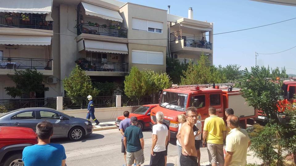 Ισχυρή έκρηξη σε πυλωτή πολυκατοικίας στην Αλεξανδρούπολη [εικόνες] | iefimerida.gr 0
