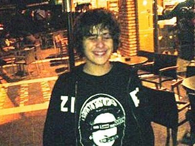 Πέντε χρόνια πριν... Οταν ο Αλέξης Γρηγορόπουλος έπεφτε νεκρός στα Εξάρχεια [εικόνες+βίντεο] | iefimerida.gr 0