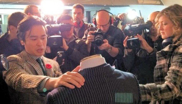 Αλεξίσφαιρα κοστούμια που προστατεύουν από σφαίρες 9 mm από περίστροφο [εικόνες] | iefimerida.gr 3