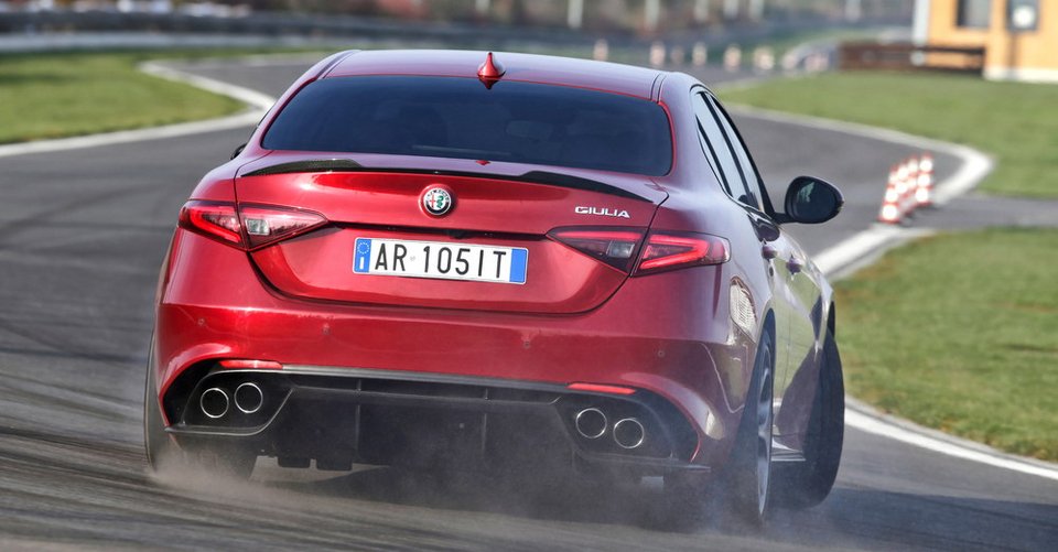 Σε 33 δεύτερα η Alfa Romeo πούλησε 350 Giulia στην Κίνα [εικόνα] | iefimerida.gr 0