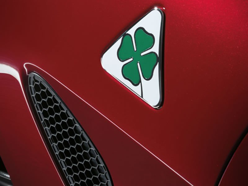 Μια Alfa Romeo με ψυχή Ferrari προκαλεί τον γερμανικό ανταγωνισμό [εικόνες] | iefimerida.gr 6