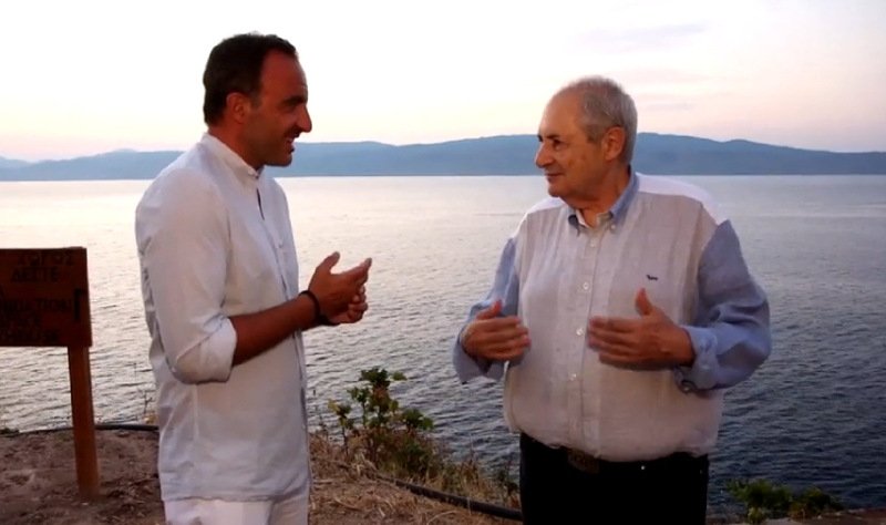 Ο Αλιάγας κάνει την καλύτερη διαφήμιση στη χώρα -Το ντοκιμαντέρ του για την Ελλάδα που είδαν 4 εκατ. Γάλλοι [εικόνες] | iefimerida.gr 15