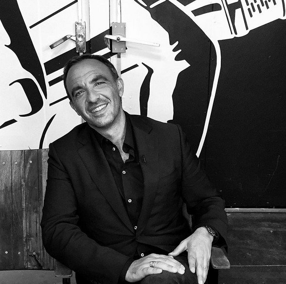 Ο Νίκος Αλιάγας γίνεται κέρινο ομοίωμα στο μουσείο Grevin στο Παρίσι! [εικόνες] | iefimerida.gr 5