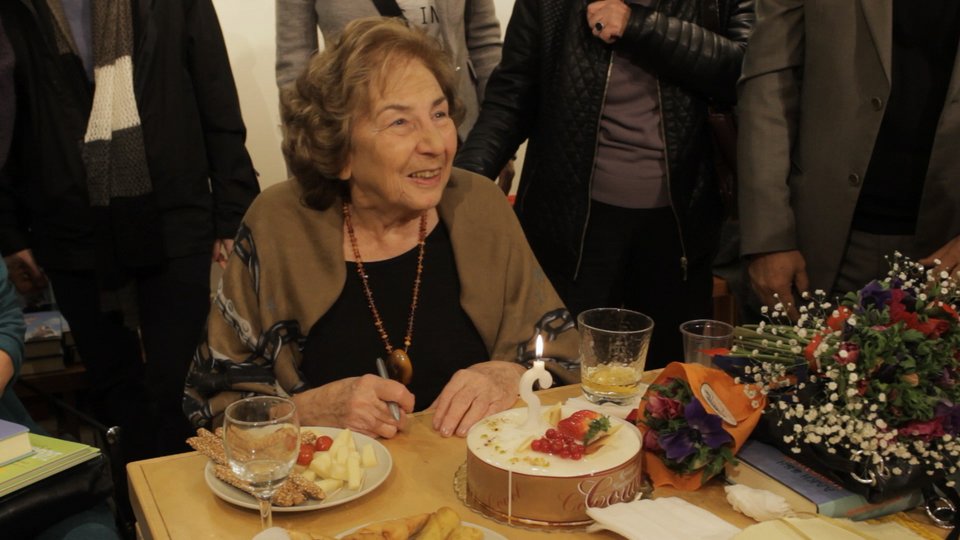 Η ταινία-αφιέρωμα στην Αλκη Ζέη: Με τις προσωπικές της μαρτυρίες [εικόνες & τρέιλερ] | iefimerida.gr 1