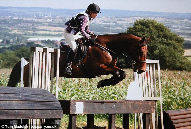 Μια συγκλονιστική ιστορία -Η 42χρονη που αυτοκτόνησε γιατί δεν άντεξε τον θάνατο του «καλύτερού της φίλου» [εικόνες] | iefimerida.gr 1