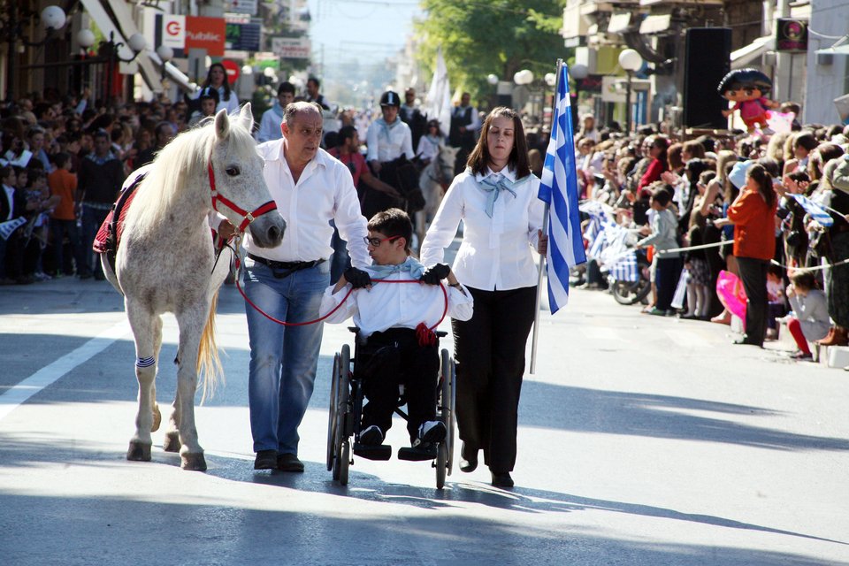 Το Αργος γιόρτασε την 28η Οκτωβρίου πάνω σε άλογα-Μία μαθηματική παρέλαση που εντυπωσίασε [εικόνες] | iefimerida.gr 3