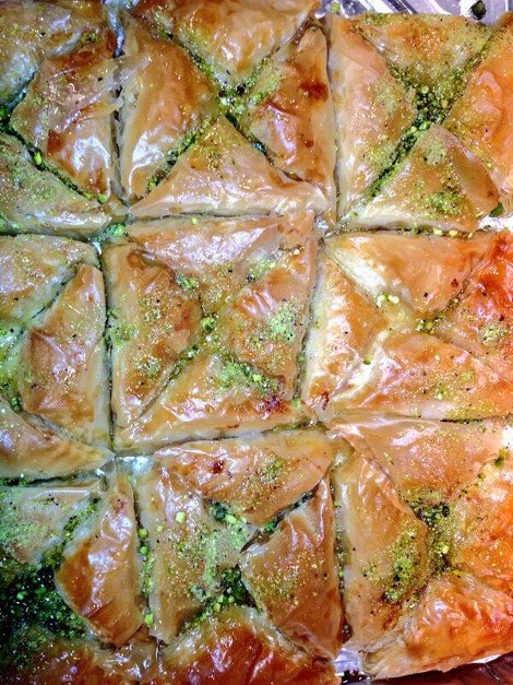 Το Πάσχα των «επωνύμων» – Ποιοι σούβλισαν αρνιά, ποιοι τσούγκρισαν αυγά και τι έγραψαν στο twitter [εικόνες] | iefimerida.gr 3