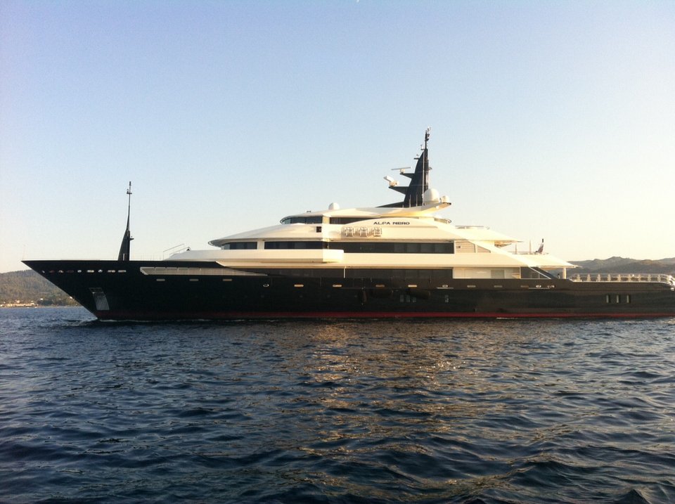 Η Γιάννα Αγγελοπούλου, με το υπέροχο μπικίνι της, κάνει σκι στο Ιόνιο [εικόνες] | iefimerida.gr 8