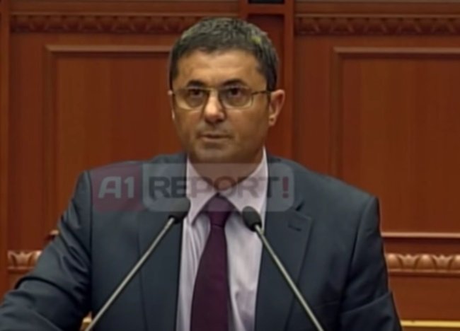 «Ρατσιστικό κράτος η Ελλάδα» -Προκαλεί Αλβανός βουλευτής για τους νεοσύλλεκτους με τον αετό | iefimerida.gr 0