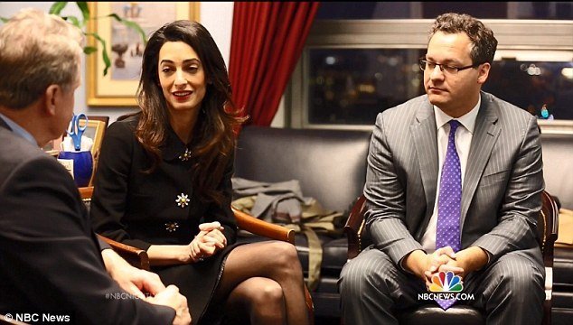 Η πρώτη εμφάνιση της Αμάλ Αλαμουντίν στην τηλεόραση χωρίς τον Τζορτζ Κλούνεϊ -Τι είπε [εικόνες] | iefimerida.gr 3