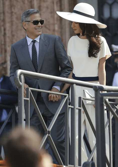 Εγινε και ο πολιτικός γάμος Τζορτζ Κλούνεϊ-Αμάλ Αλαμουντίν: Η ανατρεπτική εμφάνιση της νύφης  [εικόνες] | iefimerida.gr 5