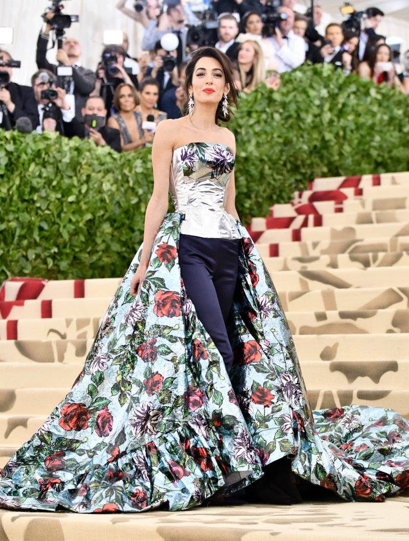 Met Gala: Η Αμάλ Κλούνεϊ στην πιο αποτυχημένη της εμφάνιση [εικόνες] | iefimerida.gr 3